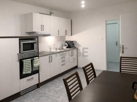 Prodej bytu, 4+1, 74 m²