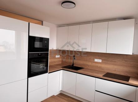 Pronájem bytu, 3+kk, 68 m²