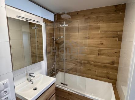 Pronájem bytu, 3+kk, 68 m²