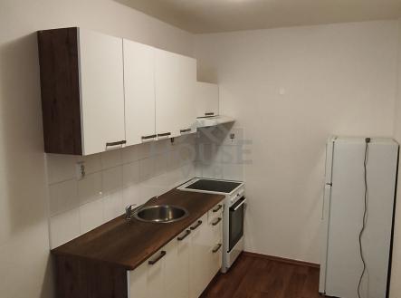 Pronájem bytu, 1+kk, 27 m²
