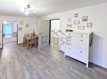 Pronájem bytu, 3+kk, 64 m²