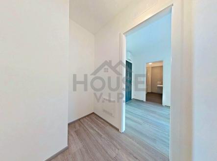 03072026_180837_defurnished