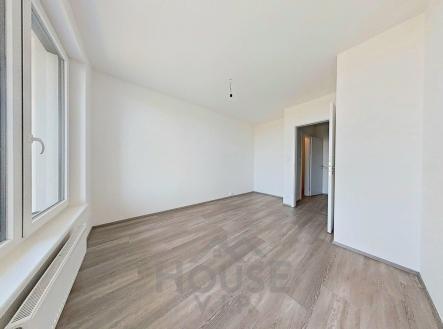 03072026_180942_defurnished