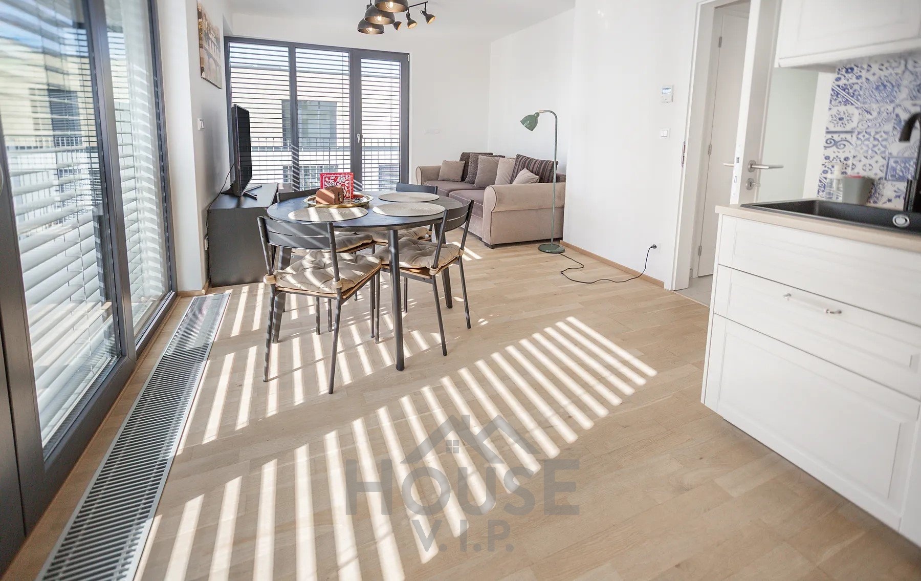 Prodej bytu 2+kk, 52 m² + balkón 12,8 m², garáž a sklep – Praha 4 Hodkovičky