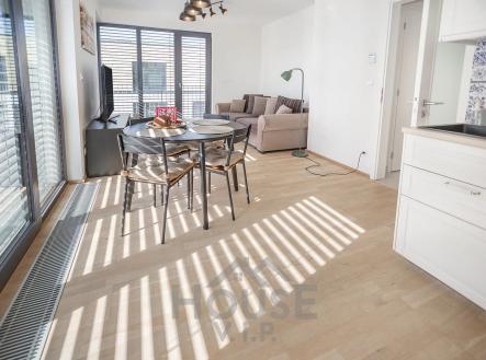 Prodej bytu, 2+kk, 65 m²