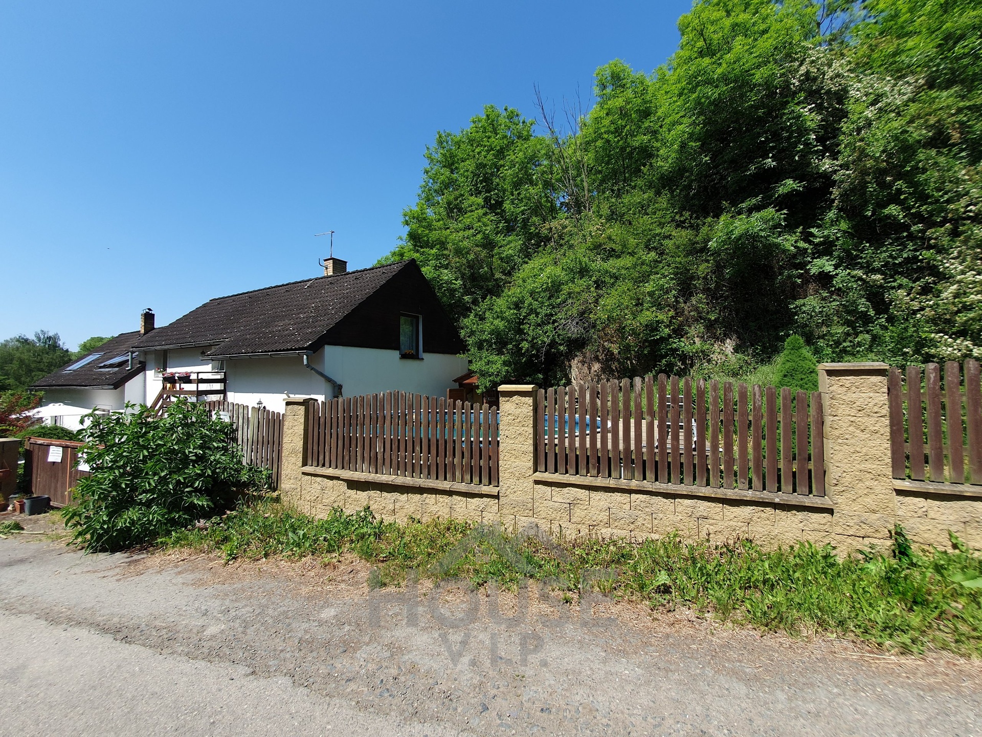 Prodej rodinného domu 7+kk, 206 m², Sluštice, Praha - východ.