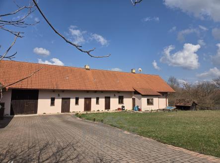 Prodej zemědělského objektu, 1 800 m²
