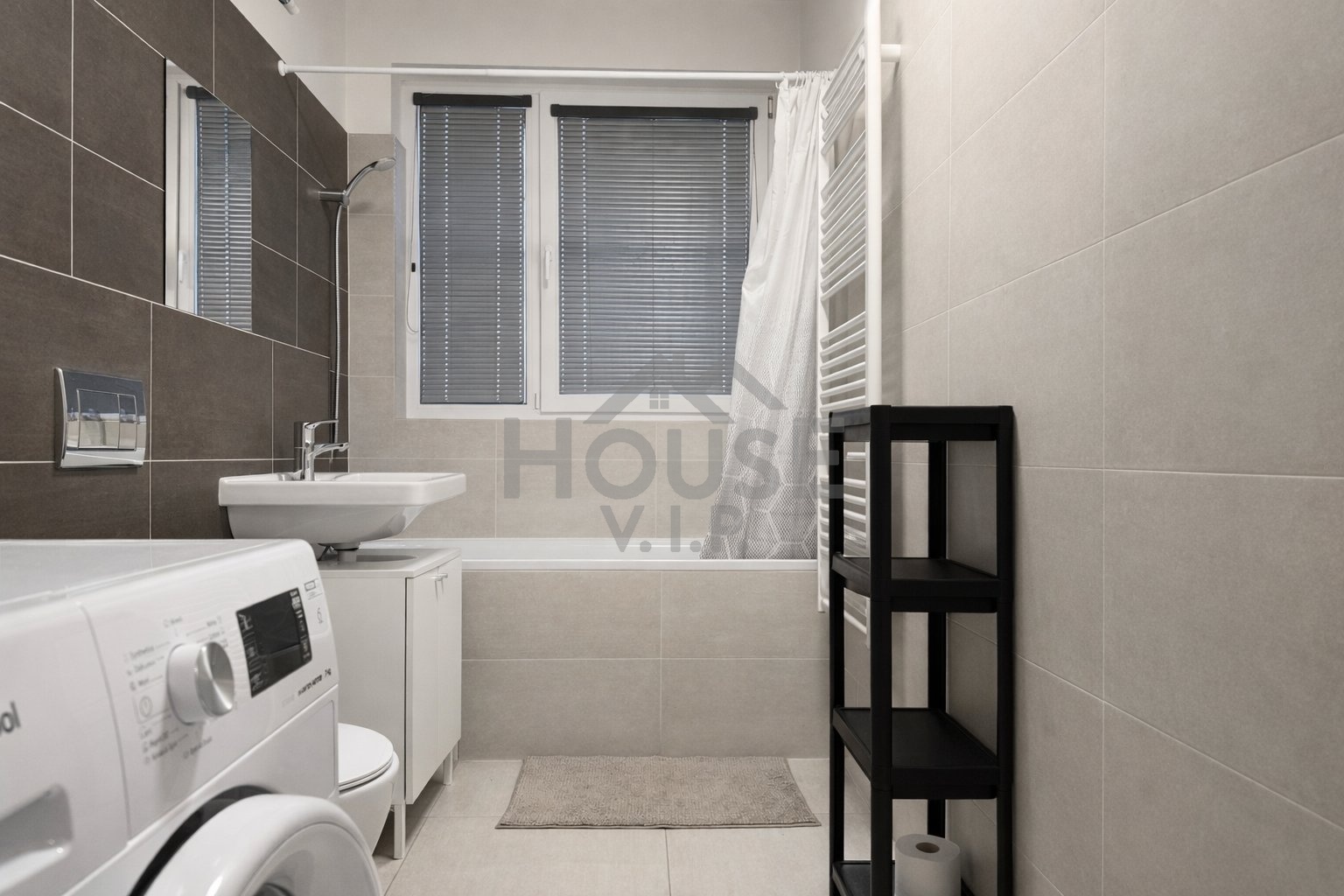 065CBF77-E066-474F-A5E8-8AE07A511727