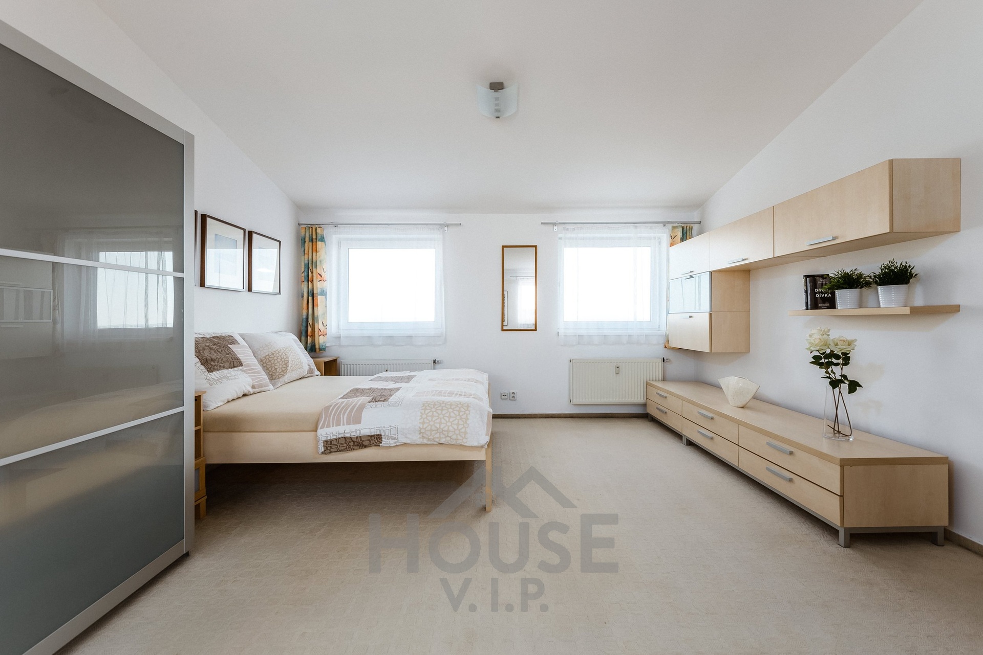 Prodej mezonetového bytu 3+kk 75 m², Praha - Prosek