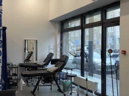 Pronájem obchodní prostor, 80 m²