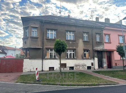 Prodej nájemního domu, 800 m²