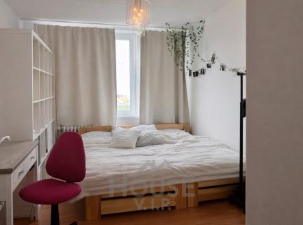 8CA00BD6-1AC1-4BAE-82DC-C80069EBB650