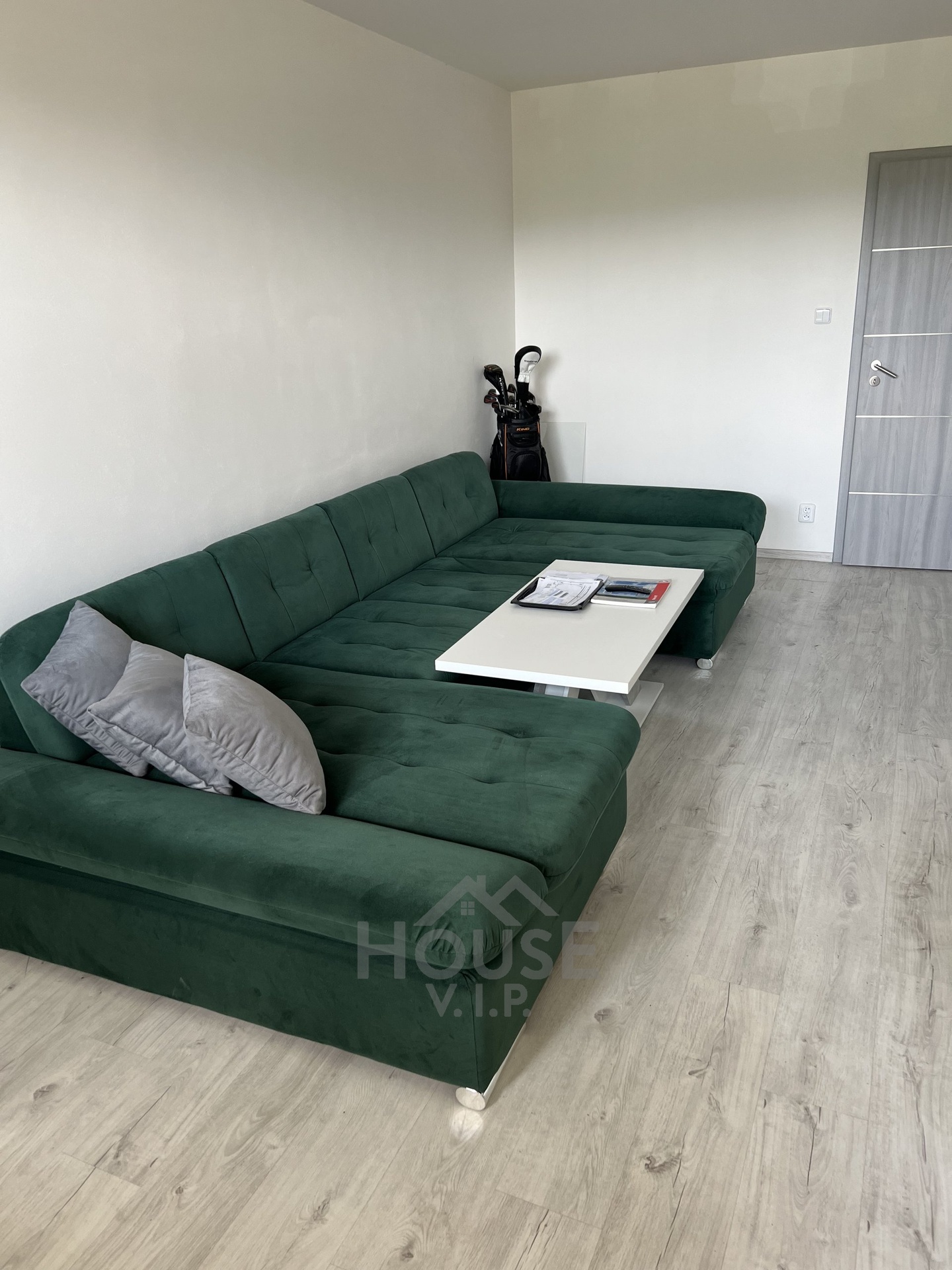 96CC3E75-063E-4BF5-97FE-315178B333A3-9841-00000C5873DA04E6