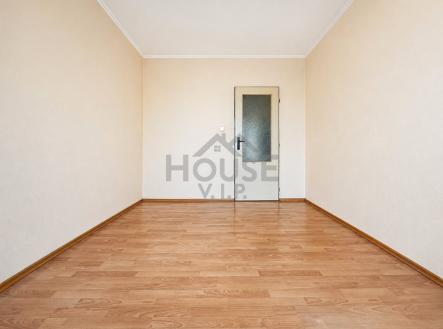 66C57563-2747-4CE2-AB7C-19F315BB808F