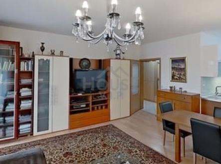 Pronájem bytu, 4+kk, 99 m²