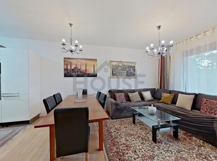 Pronájem bytu, 4+kk, 99 m²