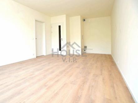 Pronájem bytu, 3+kk, 70 m²