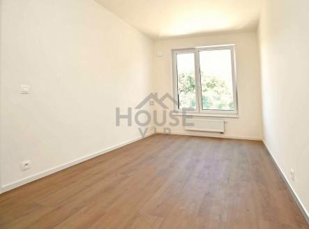 Pronájem bytu, 3+kk, 70 m²