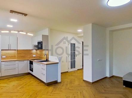 Pronájem bytu, 3+kk, 70 m²