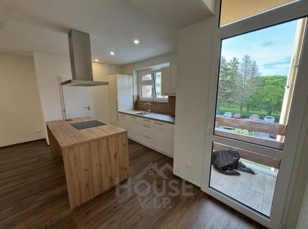 Pronájem bytu, 3+kk, 80 m²