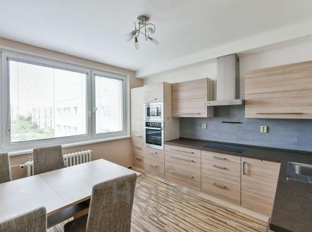 Prodej bytu, 3+1, 77 m²