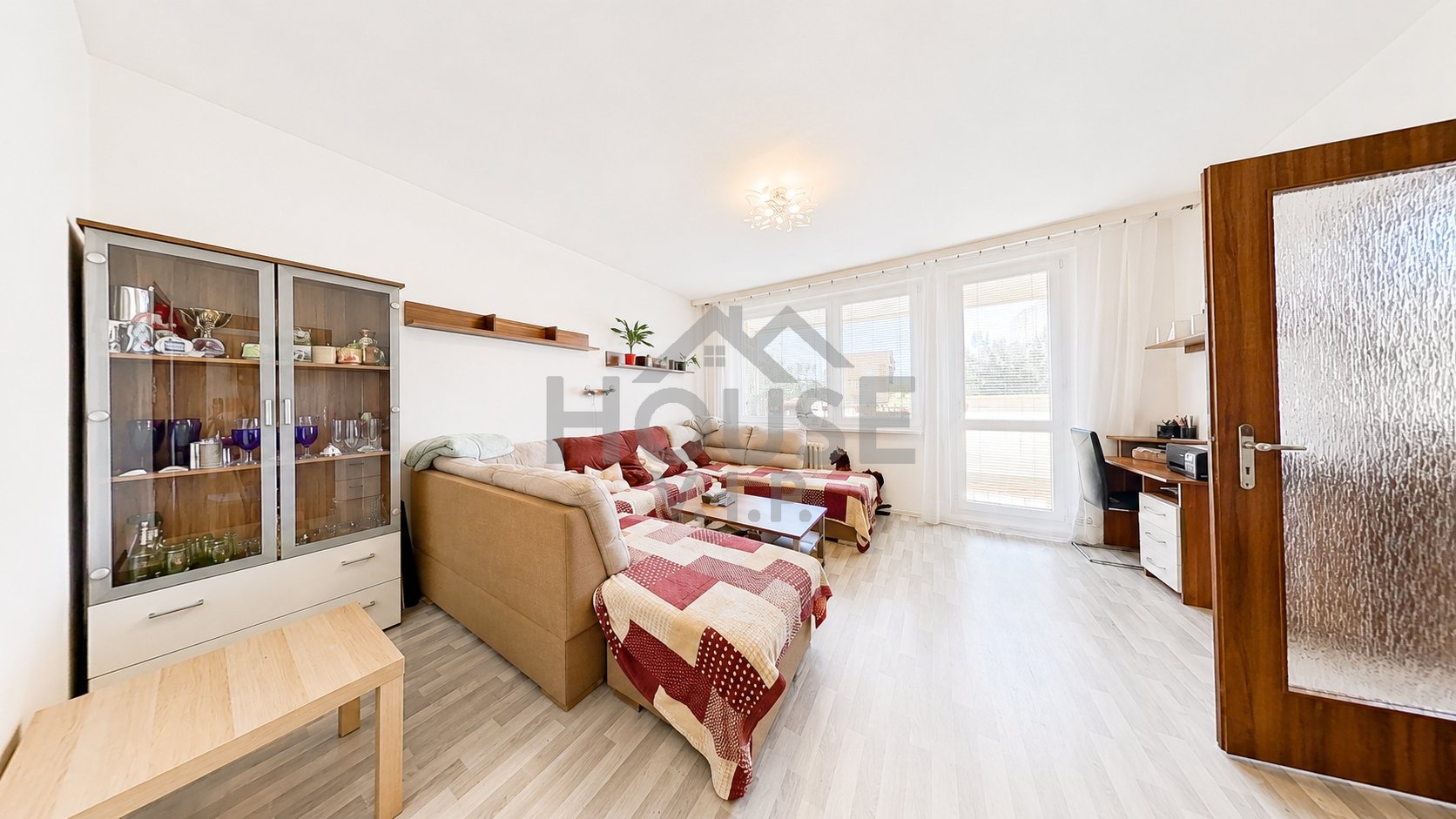 Prodej bytu 4+1 79,28 m²  s lodžií, 7, 39 m², Praha 4 – Modřany.