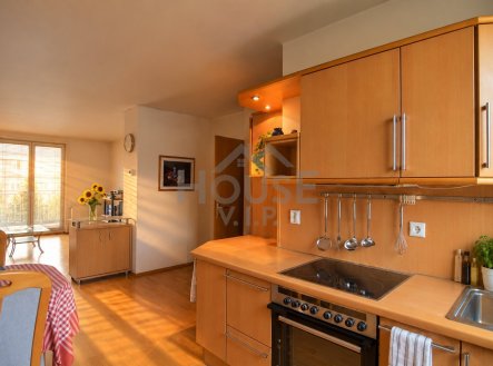 Prodej bytu 3+kk (72 m2) s lodžií, Praha 10 - Vršovice