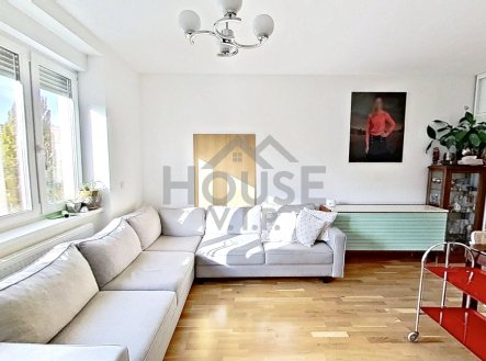 Prodej bytu, 2+1, 77 m²