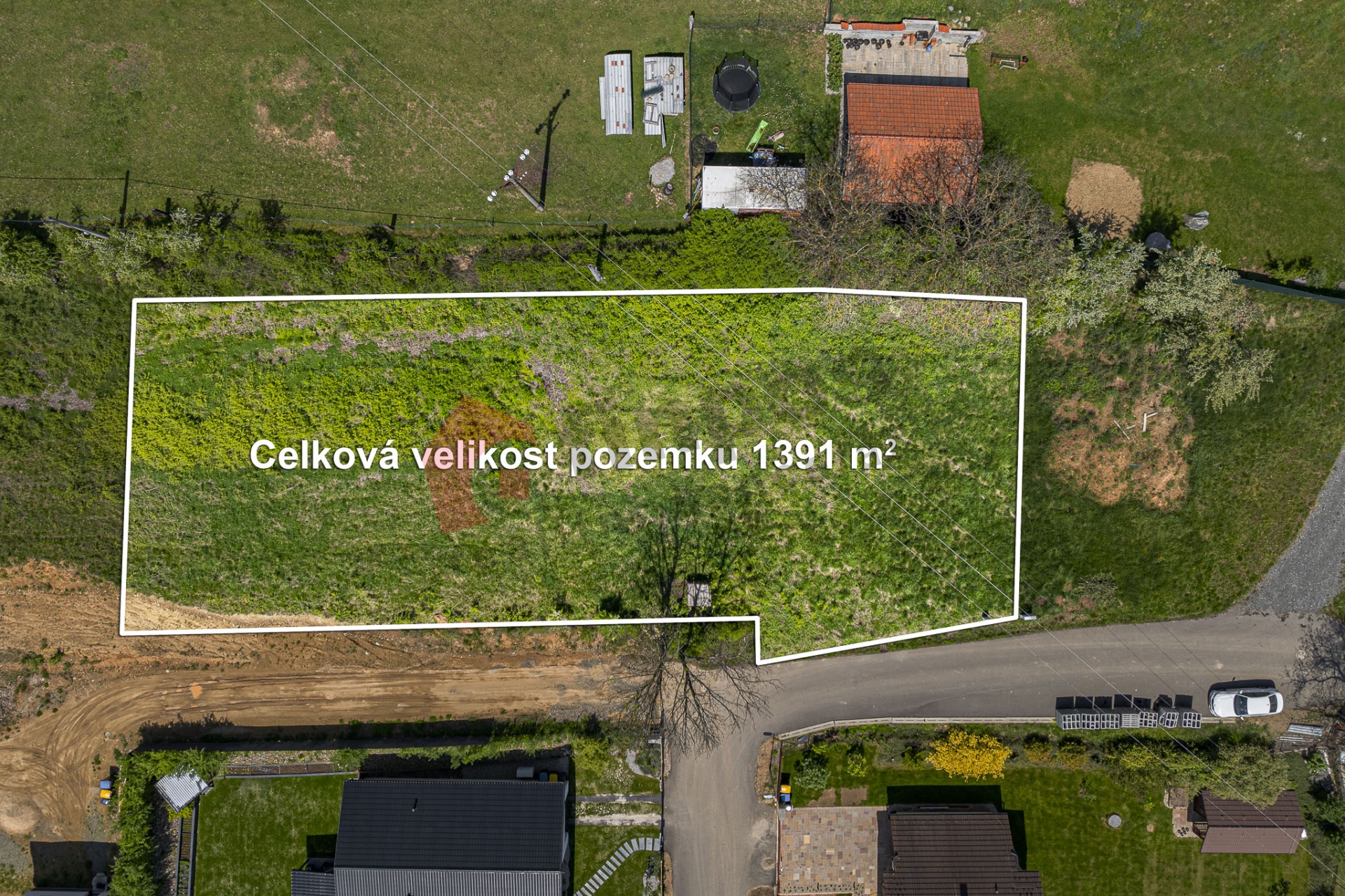 Prodej stavebního pozemku v Divišově 1391m2.