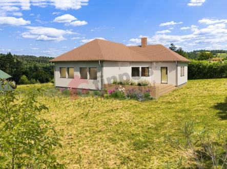 Prodej pozemku pro bydlení, 2 748 m²