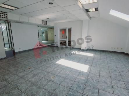 Pronájem komerčního objektu, výroba, 1 581 m²