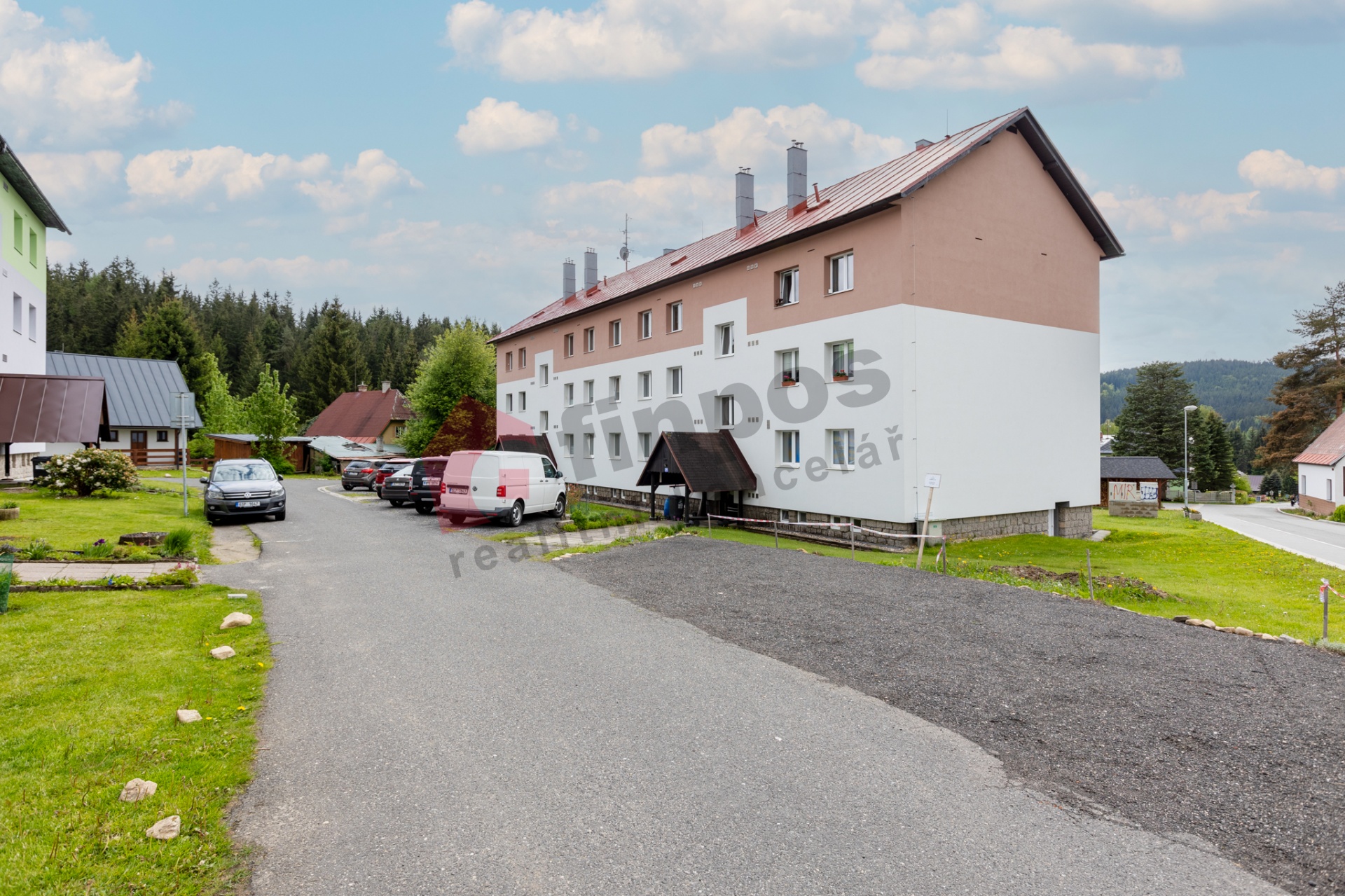 Prodej bytu 3+1 v Harrachově s balkonem