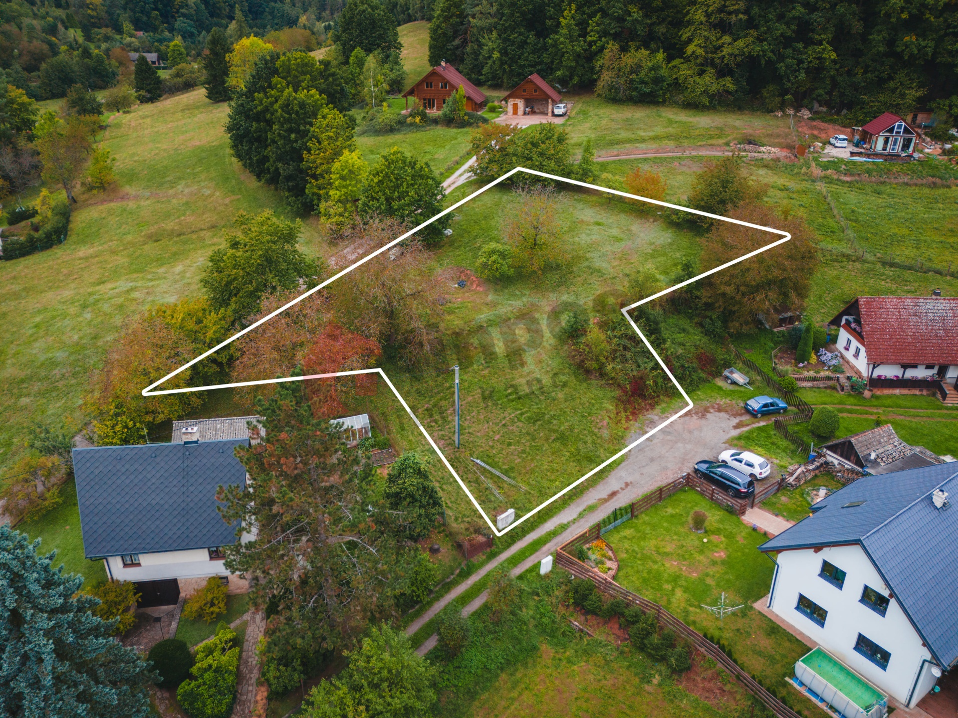 Prodej stavebního pozemku 1801 m2 v obci Radim, Tužín, okr. Jičín