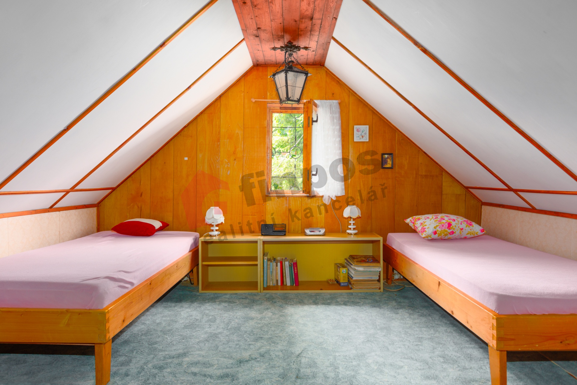 Prodej chaty, Hvozdnice u Prahy