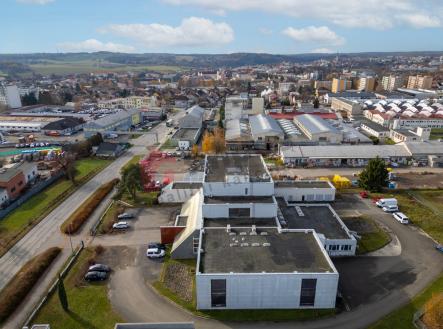 Pronájem komerčního objektu, sklad, 556 m²