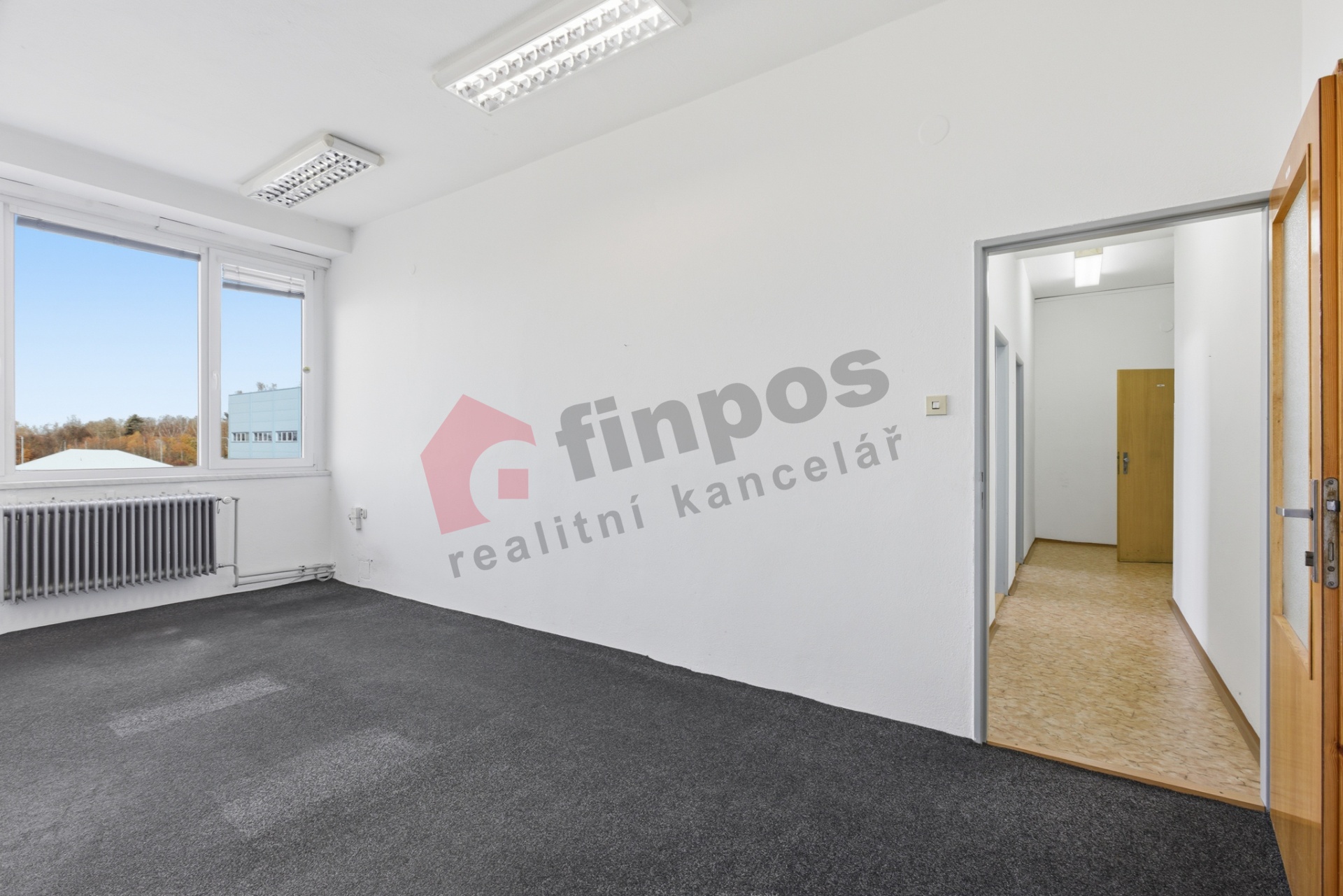 Pronájem komerčních prostor - 19 kanceláří - 556 m2 - Tábor