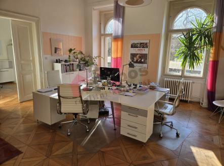 Pronájem komerčního objektu, sklad, 66 m²