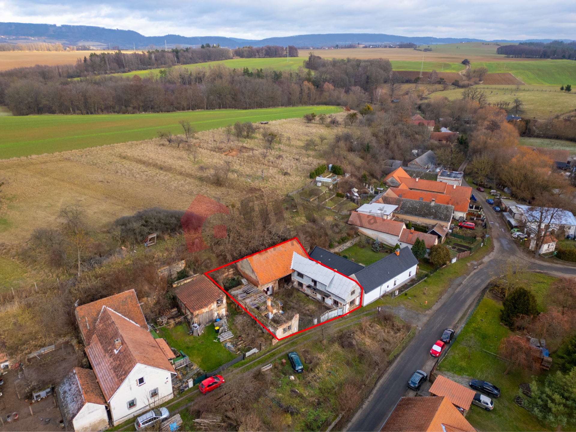 Prodej domu před rekonstrukcí ve Žlebech, okr. Kutná Hora