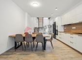 Pronájem bytu, 3+kk, 121 m²