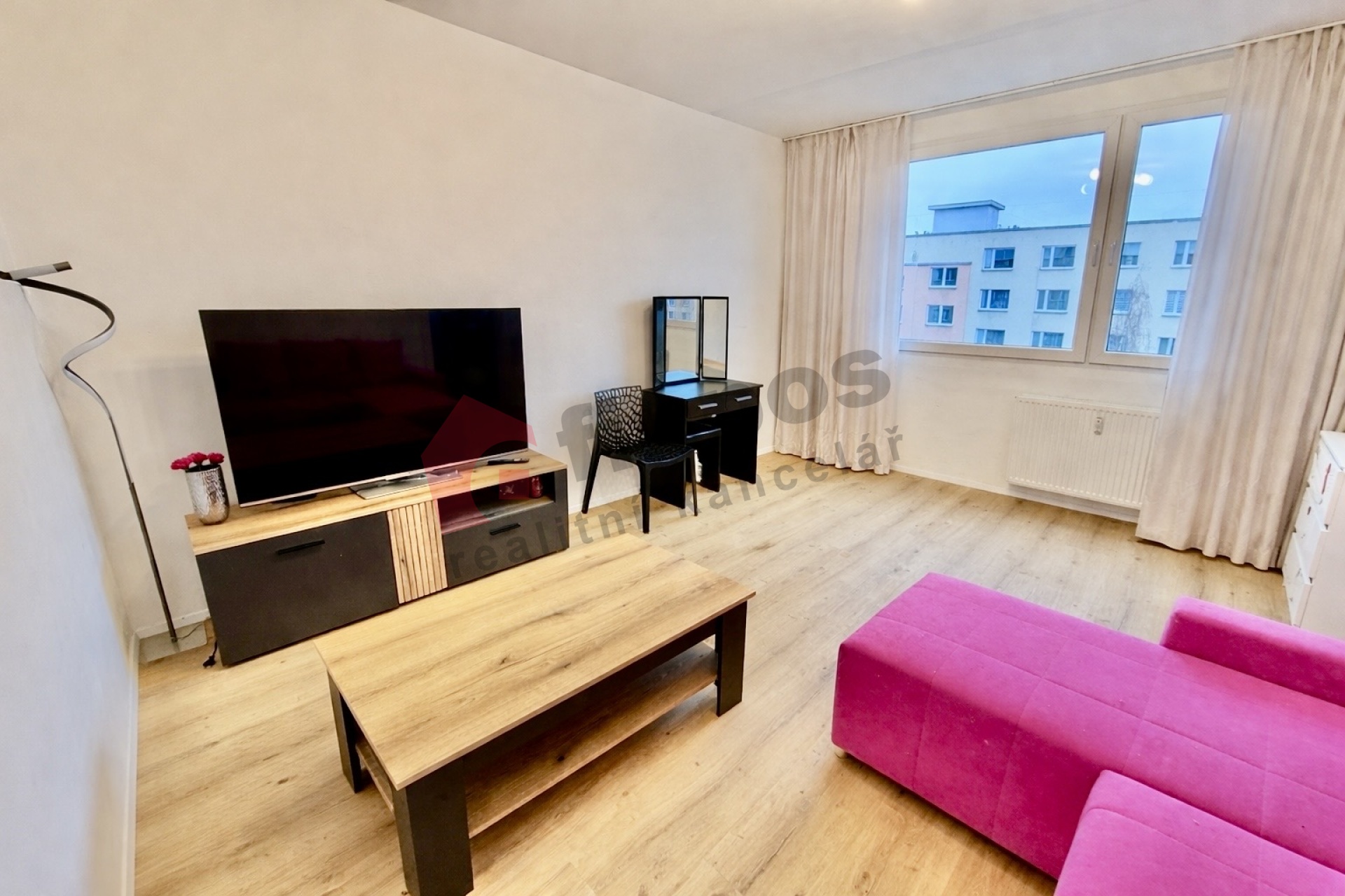 Podnájem bytu 1+1 36m2 Julia Payera