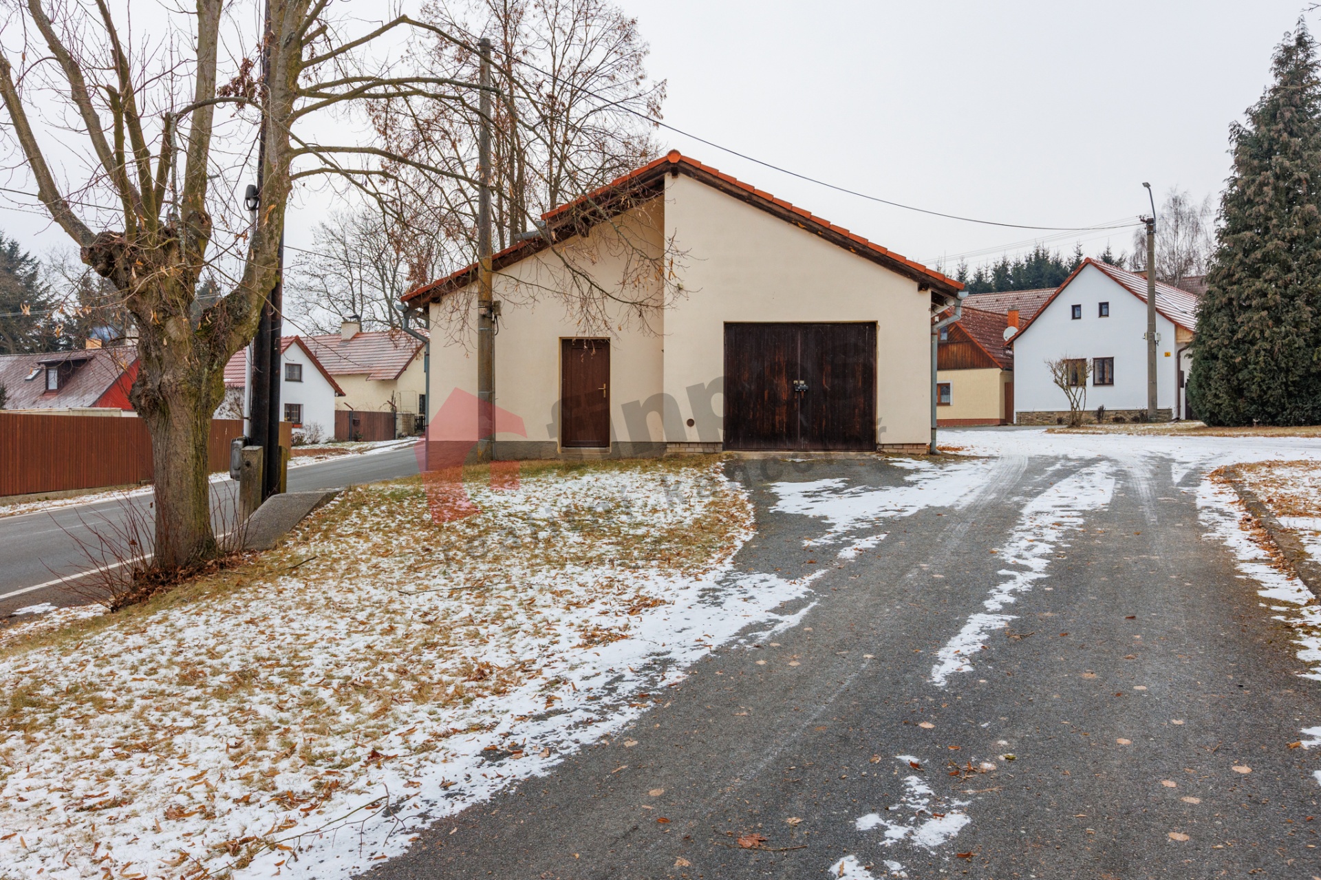 Prodej Garáže 34m2 v Obci Bělbožice