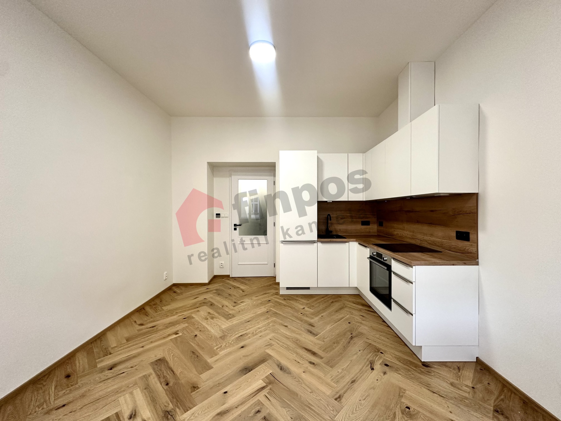 Pronájem bytu 1+kk 26,5 m2 na pražském Žižkově, ul. Seifertova