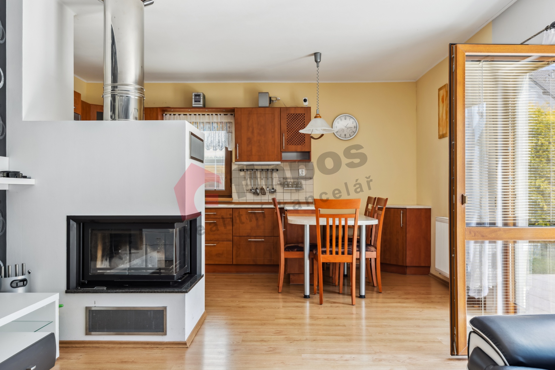 Pronájem rodinného domu v Postřižíně,  jen pár minut od Prahy.