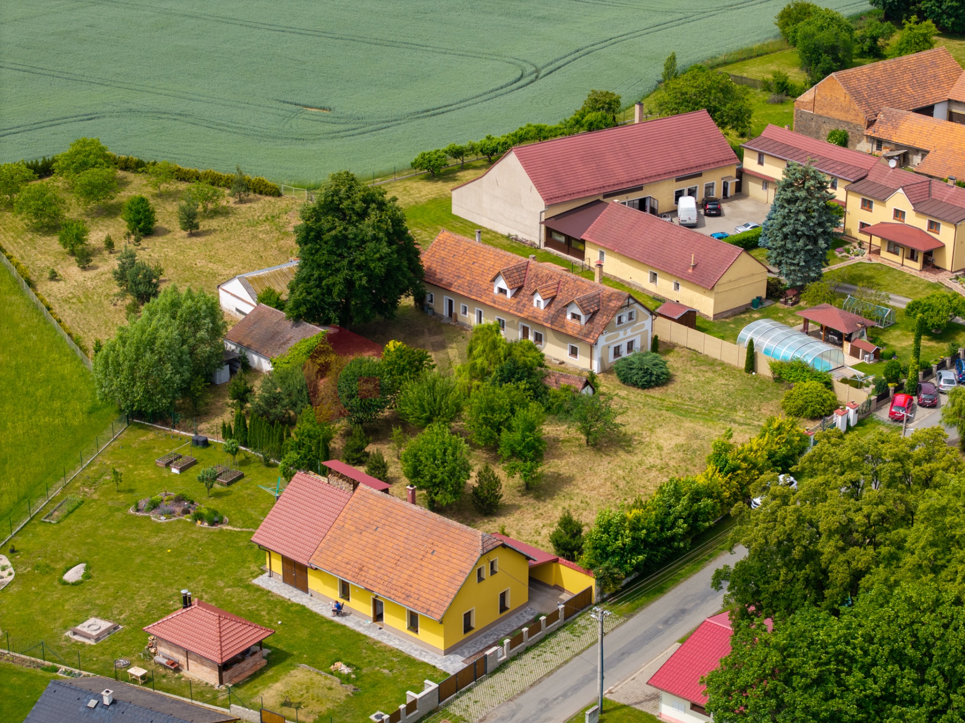 Prodej RD s pozemkem 4509 m2 v Křečovicích u Uhlířských Janovic