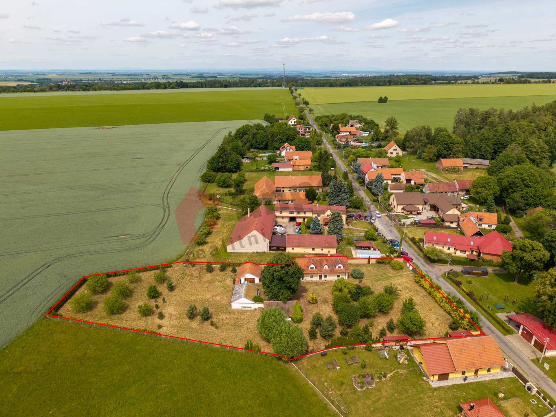 Prodej RD s pozemkem 4509 m2 v Křečovicích u Uhlířských Janovic
