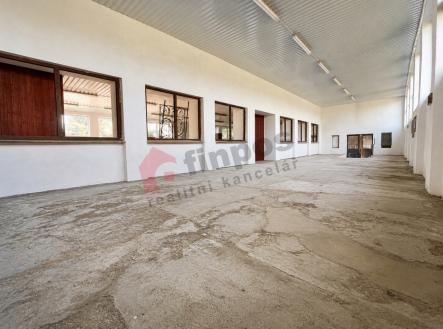 Pronájem komerčního objektu, obchodní centrum, 529 m²