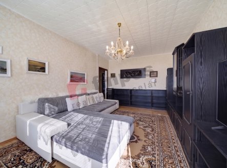 Prodej bytu, 2+1, 63 m², Bílina – náhled fotky 2