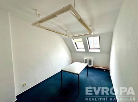 Prodej kanceláře, 572 m²