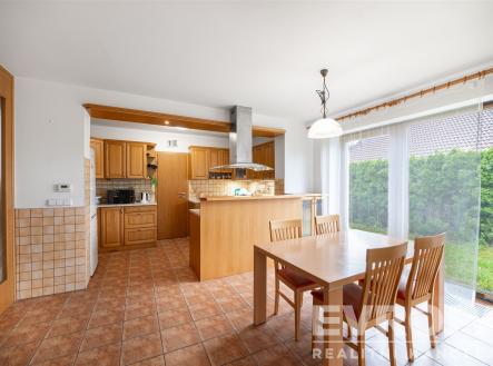 Prodej domu/vily, 303 m²