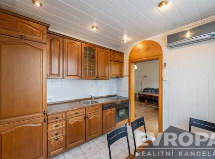 Pronájem bytu, 3+1, 77 m²